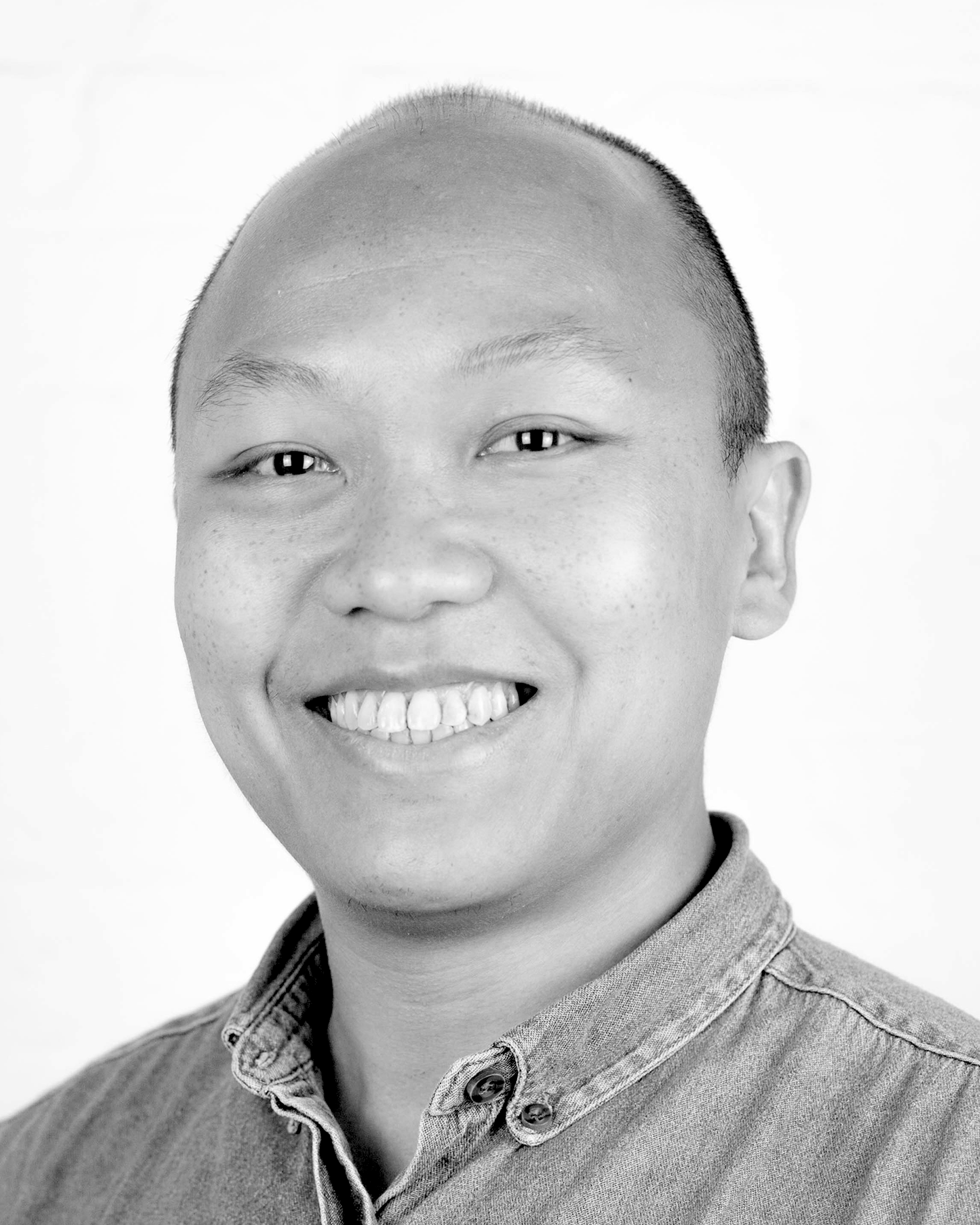 Headshot of Raymond Lee